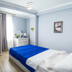 olga-apartment-in-the-center-of-old-tbilisi.alltbilisihotels.com/